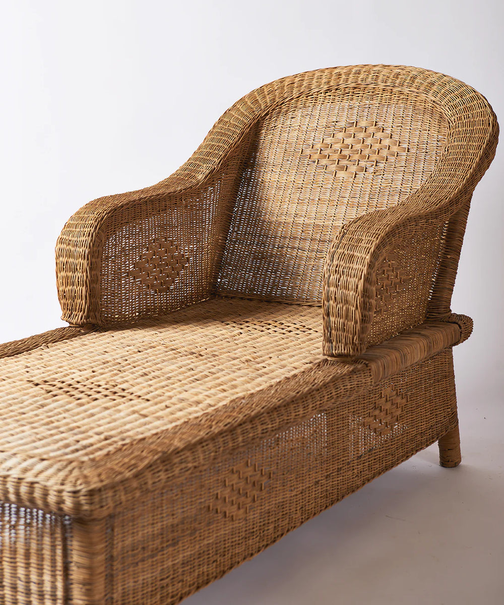 Malawi Classic Lounger with cushion outdoor patio sun bed recliner cane