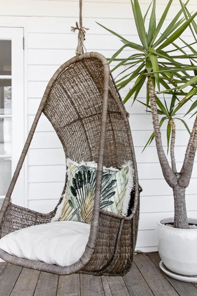 Hanging egg chair