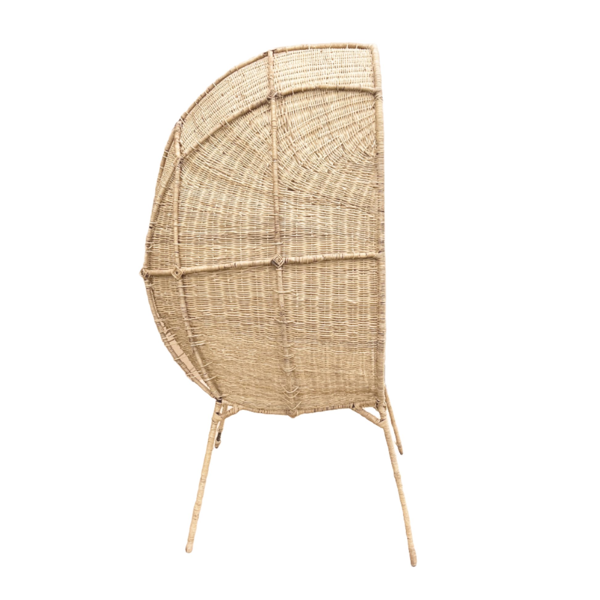 Malawi cane egg chair - Transform your garden or patio into a peaceful retreat