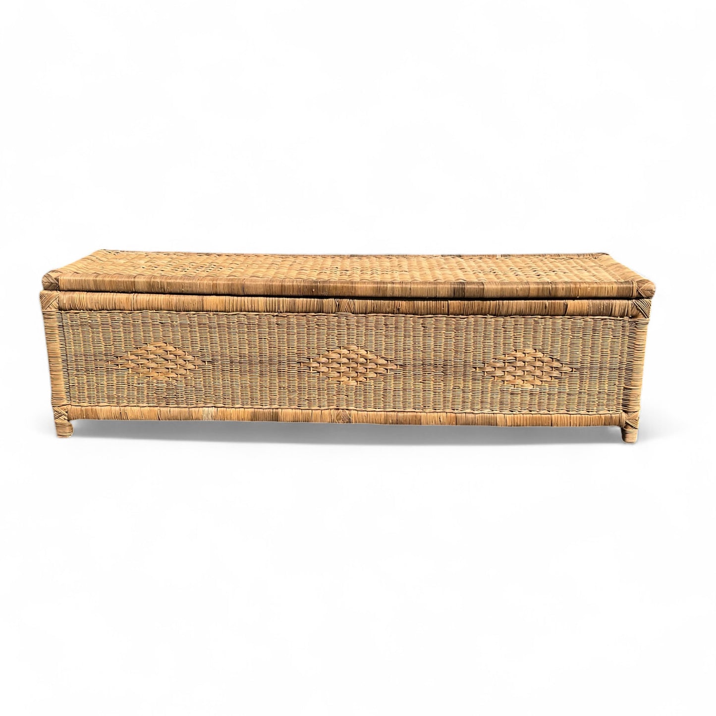 Malawi Furniture - Kist - Closed - Front View