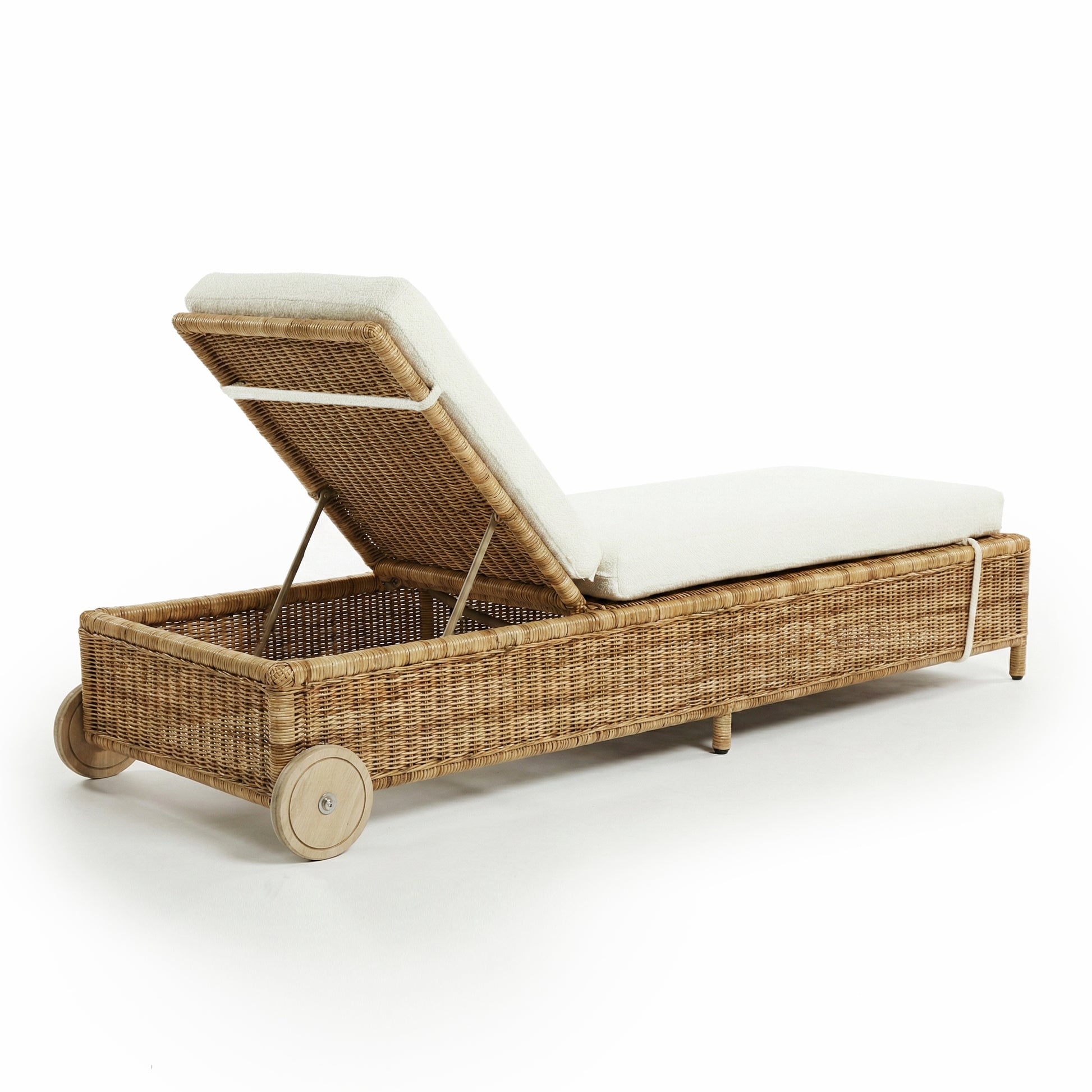 New Adjustable Malawi Classic Recliner Lounger