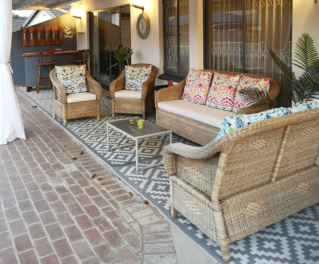 Classic One Seater Malawi Couch with Cushion set with cushions