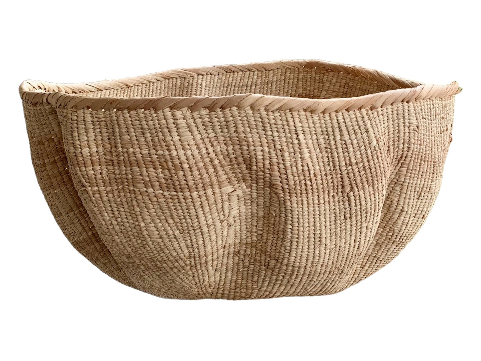 Half Garlic Gourds baskets, are woven by underprivileged women in Bulawayo, Zimbabwe. This provides them with a way to support their families, feed themselves, and provide education for their children